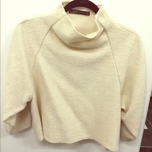 Zara cropped cream sweater size M